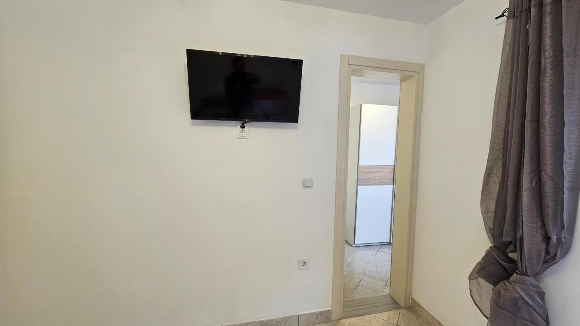 Apartmani Lime Petrovac المظهر الخارجي الصورة