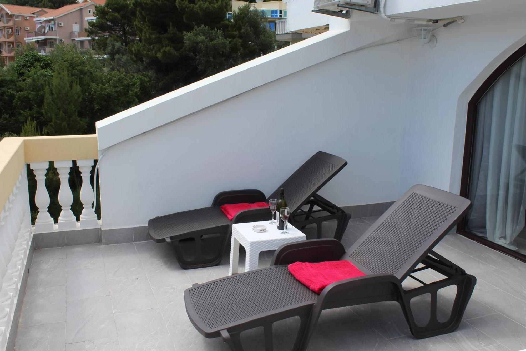 Apartmani Lime Petrovac المظهر الخارجي الصورة